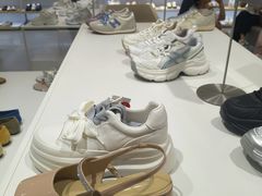 -hotwind热风(中贸广场店)