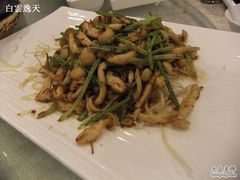 鹅肝酱爆白玉菇-金百万烤鸭店(马甸店)