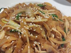 干炒牛河-老广酒楼(樱花店)