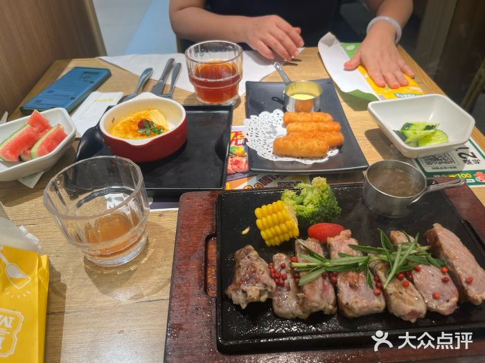 豪客来牛排(人民东路店)图片
