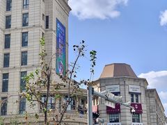 -鲁邦国际风情街(麦世达韩国精品百货店)