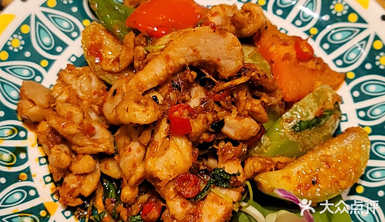 露营风餐厅吃冬阴功汤是怎么一个体验？