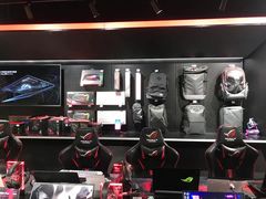 -ROG玩家国度(美罗城店)