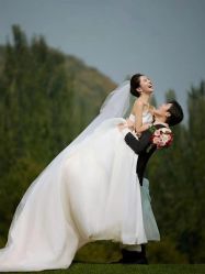 点击看大图 -蒙娜丽莎婚纱摄影(鲁邦店)