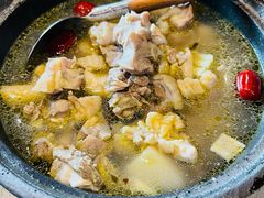 武定母鸡炖思茅甜笋-半山腰·云南菜(侨福芳草地店)