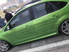 -乡土黄·鲜牛肉火锅·小龙虾(兴业街店)