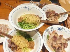 -六合居·明厨亮灶餐厅(成双大道店)
