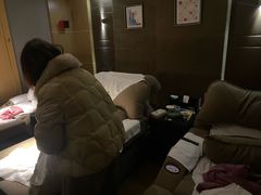 -金色印象·4K影院式足体养生(杨家坪西郊店)