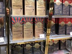 -VENCHI 闻绮(北京国贸商城店)