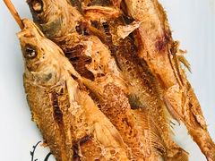炸噘嘴鱼-燕北云山·农家菜·灶台鱼(密云溪翁庄店)