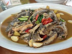 -芦茨金富饭庄·25年老字号·专做稻草鸡