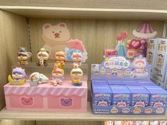 -泡泡玛特POPMART(黄岛新城吾悦店)