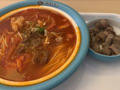 -灵芝妹子海鲜米线(劳动公园店)