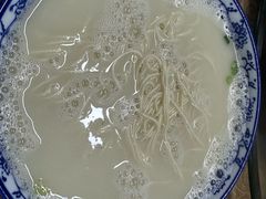 -雪琴面馆富安特色鱼汤面(城中花园店)