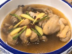 -虾弄弄海派小龙虾·牛羊蝎子火锅