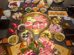 -铭牛烧肉·和牛海鲜自助(高新月牙湖店)