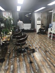 -镁连社·美联社
