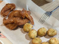 -必胜客(WOW贺州灵峰店)