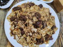 -壹阁胡羊焖饼(特色小吃街店)