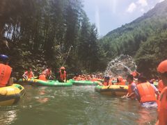 -雅鲁激流探险漂流