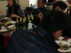 -亨利烧烤(理想山店)