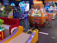-爱玩嘉年华(龙湖杭州金沙天街店)