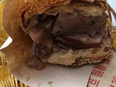 -洪峰浩老北京烧饼夹肉(角门路店)