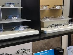 -博士眼镜(东莞明丰广场店)