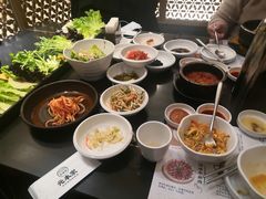 -韩屋韩国料理(天山路店)
