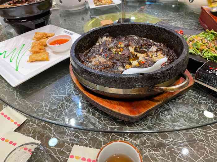 晟添福酒店(哈西店)-"很公平的说,添福菜没毛病,环境也尚可.但.