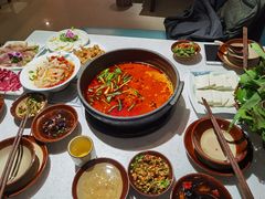 -贵府酸汤牛肉火锅·贵州老字号(飞山街店)