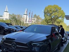 -上海星瀚奔驰4S店(红柳路店)