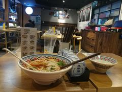 -鑫花溪牛肉米粉(人民广场店)