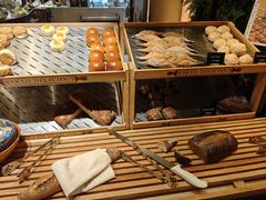 -怡咖啡海鲜自助餐厅(浦东香格里拉店)