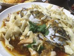 剁椒鱼头-老妈私房鱼头(欧洲城店)