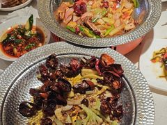 -小鱼小牛(世欧广场店)