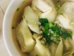 鲜肉大馄饨-老西白点心店