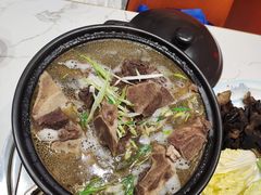 -撒拉人家.酸菜牦牛肉火锅
