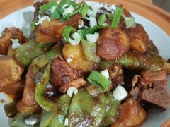 -闯关东东北农家菜(崂山石老人店)