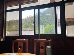 -芦茨金富饭庄·25年老字号·专做稻草鸡