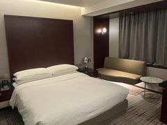 -上海龙之梦万丽酒店