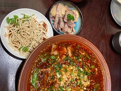 -古都历食南京菜·烤鸭·鸭血粉丝·汤包(南京博物院店)