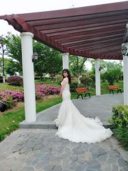 点击看大图 -艾米丽婚纱礼服