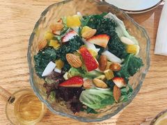 -Catch Bagel(芳草地店)