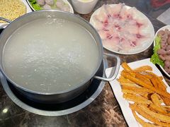 -鲩味道·脆肉鲩粤式鱼火锅(西丽店)