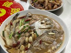 -健跳小海鲜(人民路店)