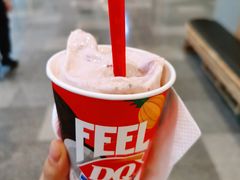 草莓芝士标准杯-DQ·蛋糕·冰淇淋(荟聚中心店)