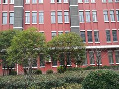 -上海市惠民中学