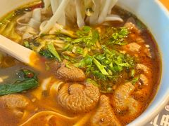 -呷佬·长沙手工米粉(金沙江路店)