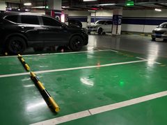 场地-信业未来中心-地下停车场